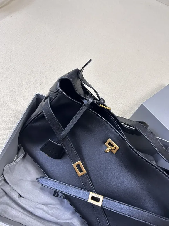 Balenciaga Bag 